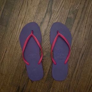 New Havaianas flip flops